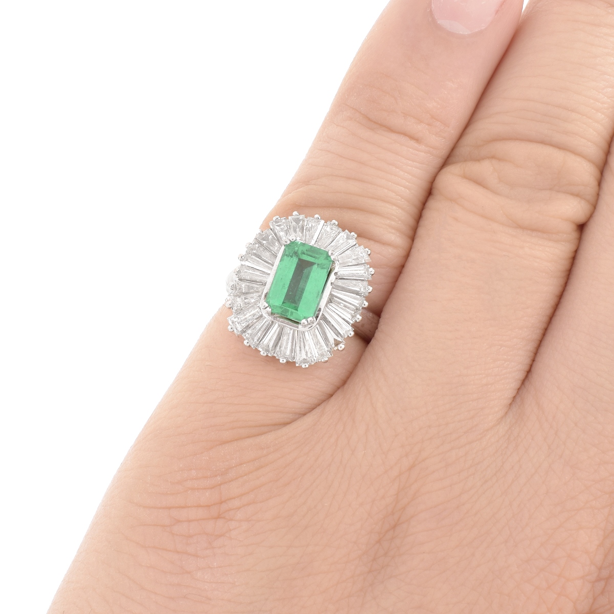 Emerald and Diamond Ring - Image 6 of 6