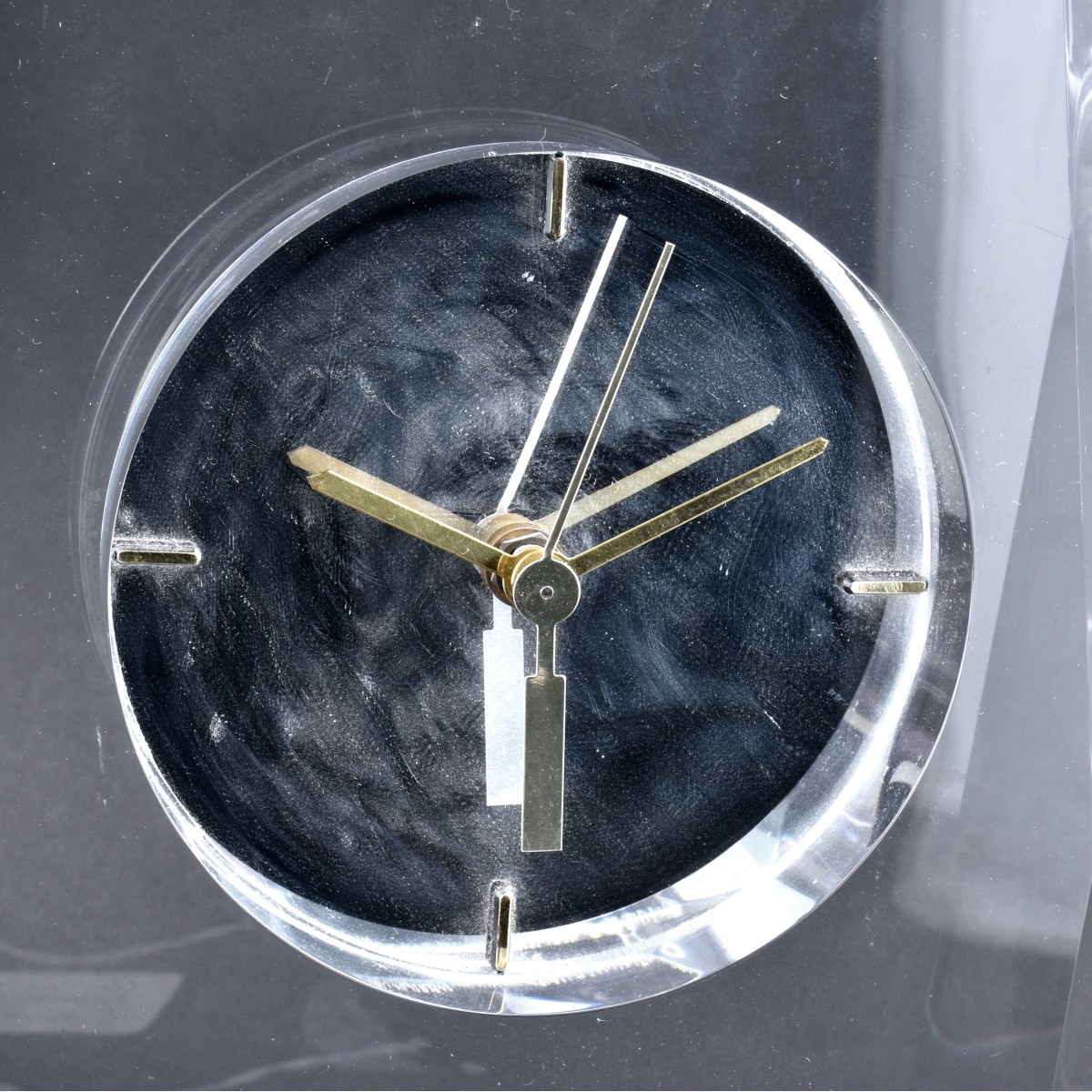 Mid Century Modern Faceted Lucite Clock - Image 4 of 4