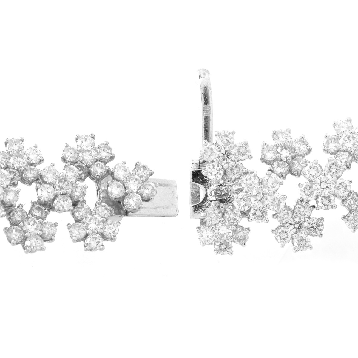 Diamond and 18K Bracelet - Image 4 of 7