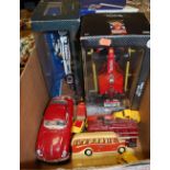 A single box of loose and cased diecast vehicles to include Ferrari F1 2000 by HotWheels, Williams