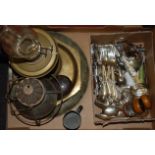 A box of miscellaneous items, to include early 20th century brass pedestal oil lamp, loose silver