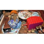 A box of miscellaneous items, to include reproduction resin figure of a Buddha, a Japanese comport