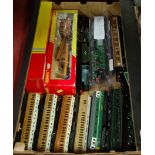 One tray containing a quantity of mixed boxed and loose 00 gauge locomotives and accessories to