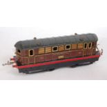 Hornby 1926-8 Metrpolitan 4v AC with repainted roof - missing control rod knob (G-VG)