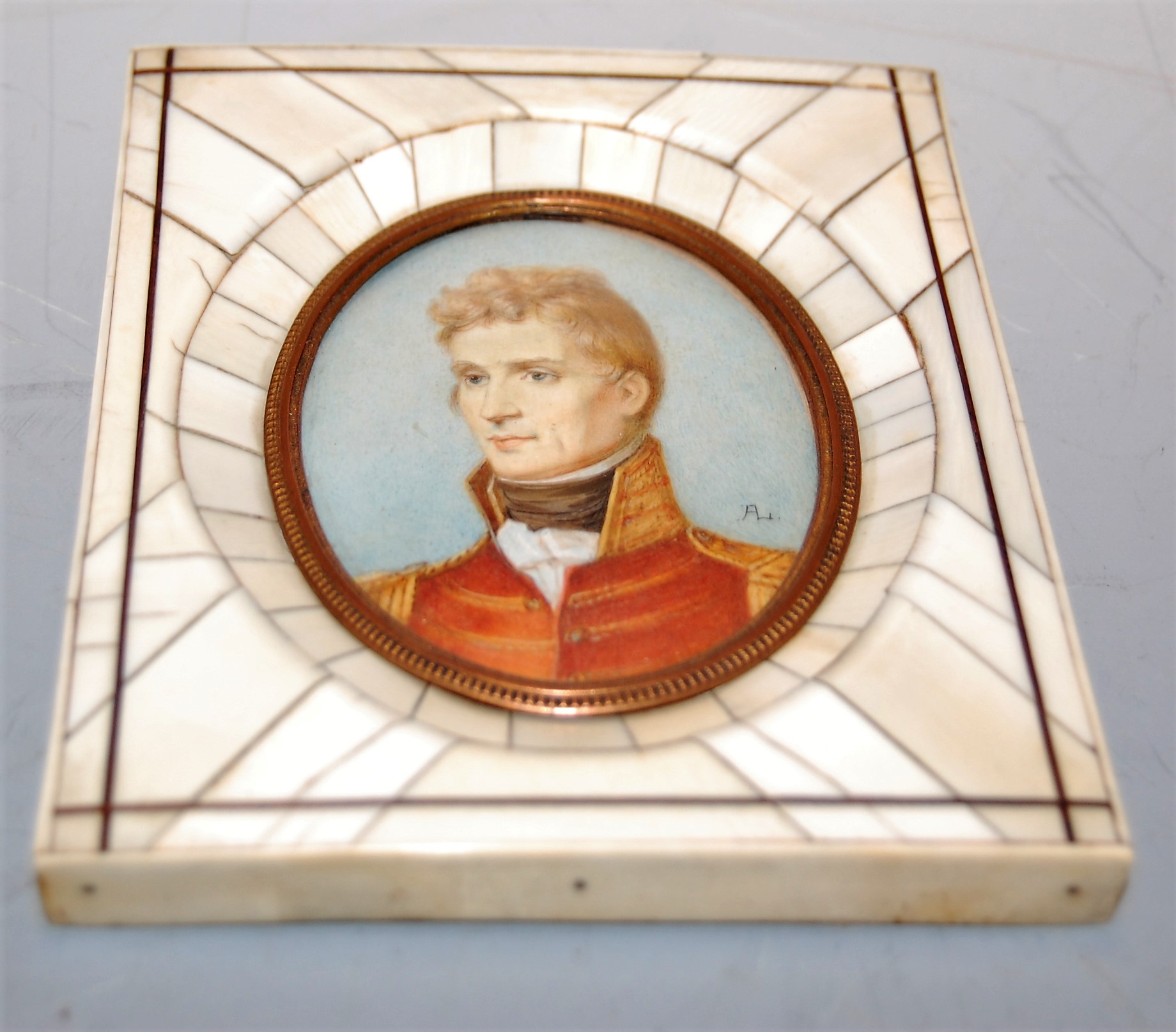 English school - Head and shoulders portrait miniature of a gentleman, watercolour on ivory,