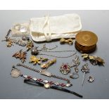 A collection of miscellaneous costume jewellery to include two shell carved cameo brooches, South