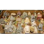 A large quantity of various boxed and loose Lilliput Lane model cottages