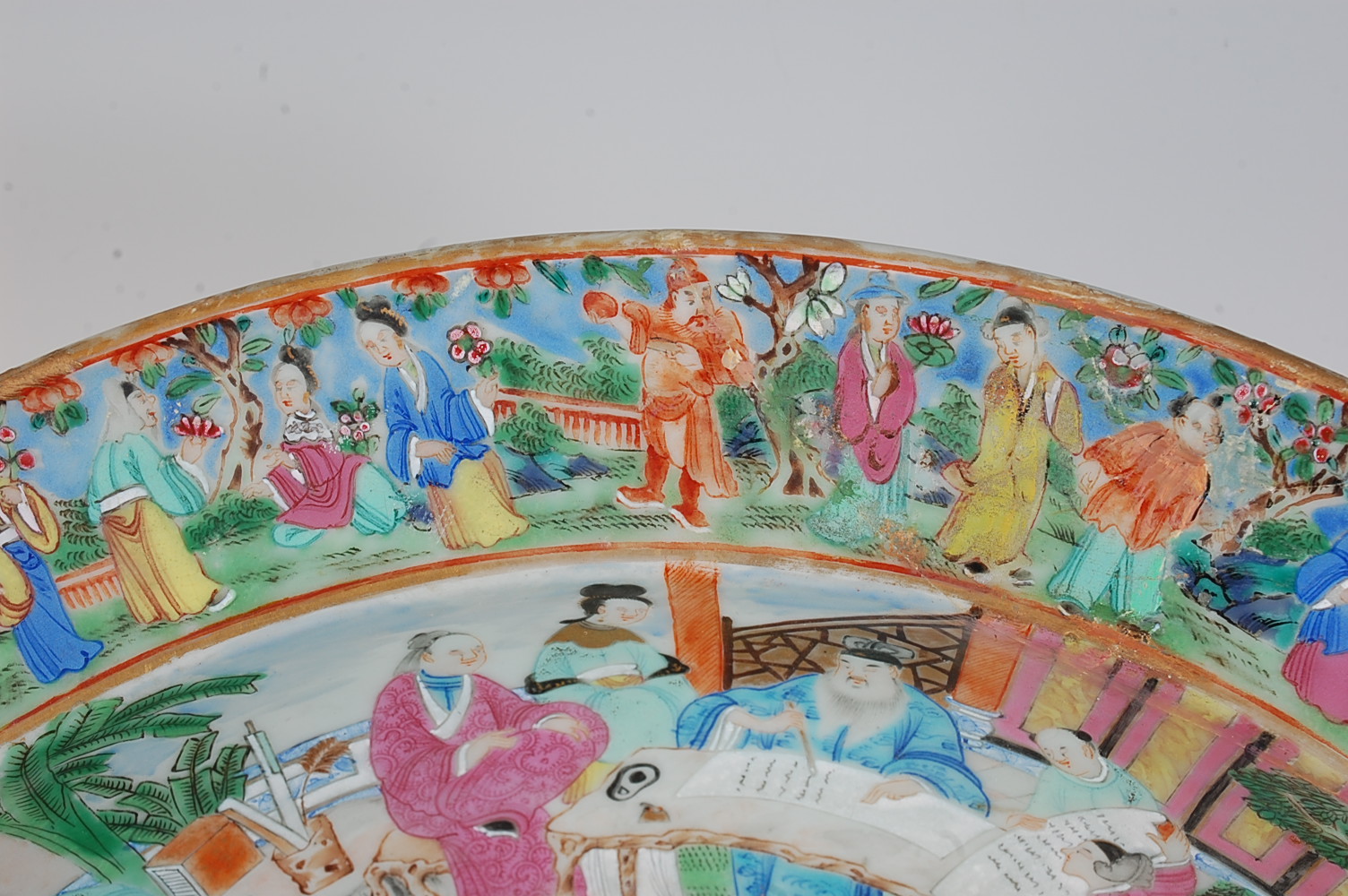 A large 19th century Chinese Canton famille verte bowl, the interior decorated in bright enamels - Image 2 of 9