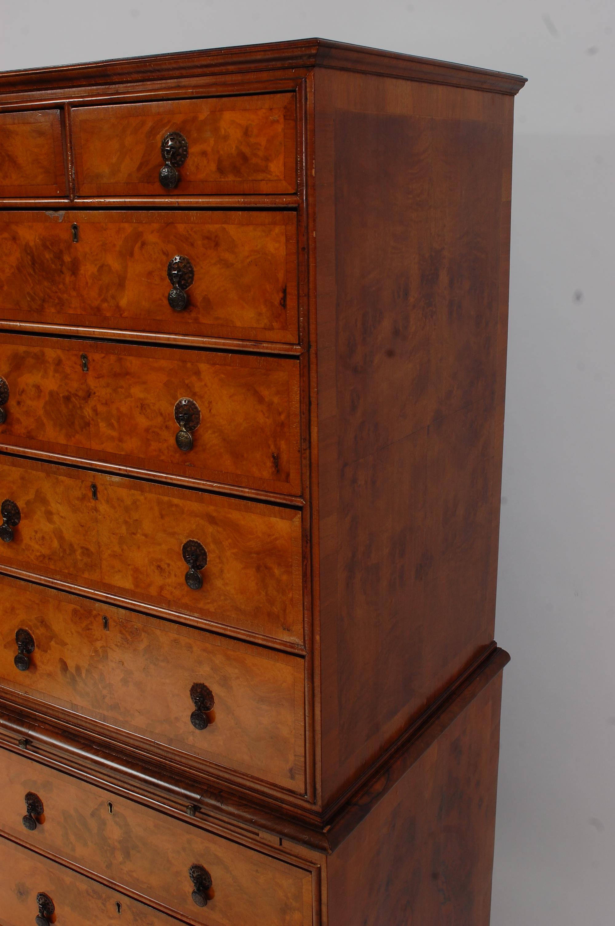 A figured walnut and crossbanded chest-on-chest, of small proportions, in the early 18th century - Image 2 of 3