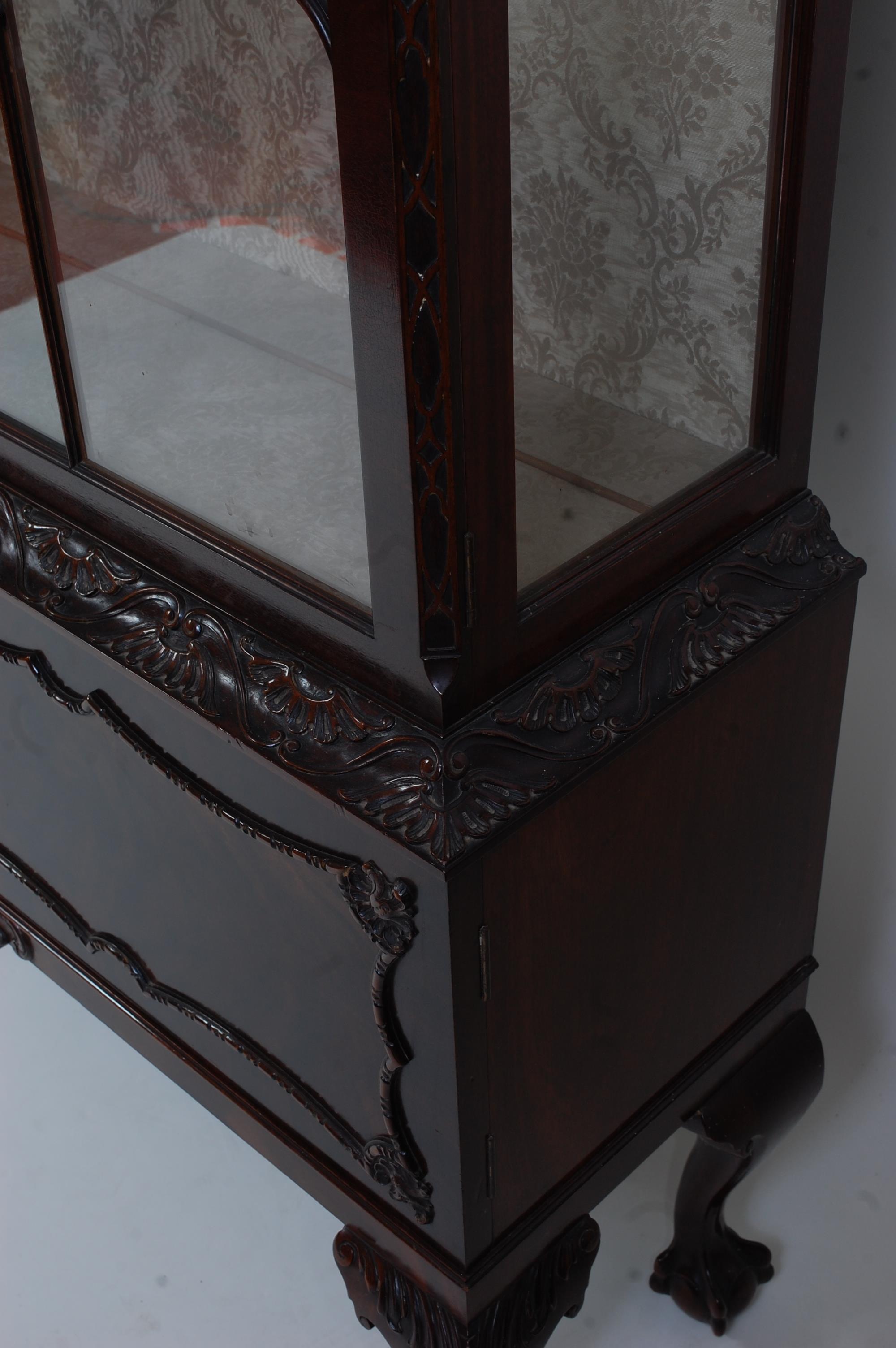 *An Edwardian mahogany double dome topped china display cabinet, having twin astragal glazed doors - Image 3 of 3