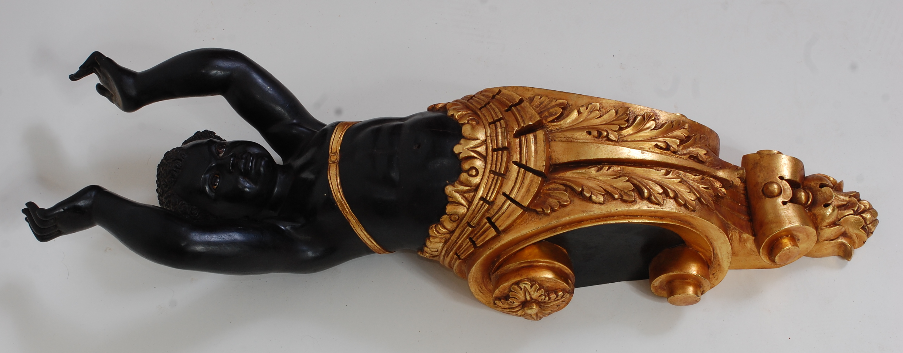 A pair of contemporary Blackamore carved wooden corbels, each in the form of a boy with arms - Image 3 of 3