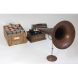 A circa 1900 Edison Standard Phonograph, Model C, serial No.8185525, in oak case, with original horn