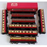 9 Hornby Dublo coaches boxed 4078 super detail sleeping car (VG-BVG) unboxed 4 x D12 and 4 other