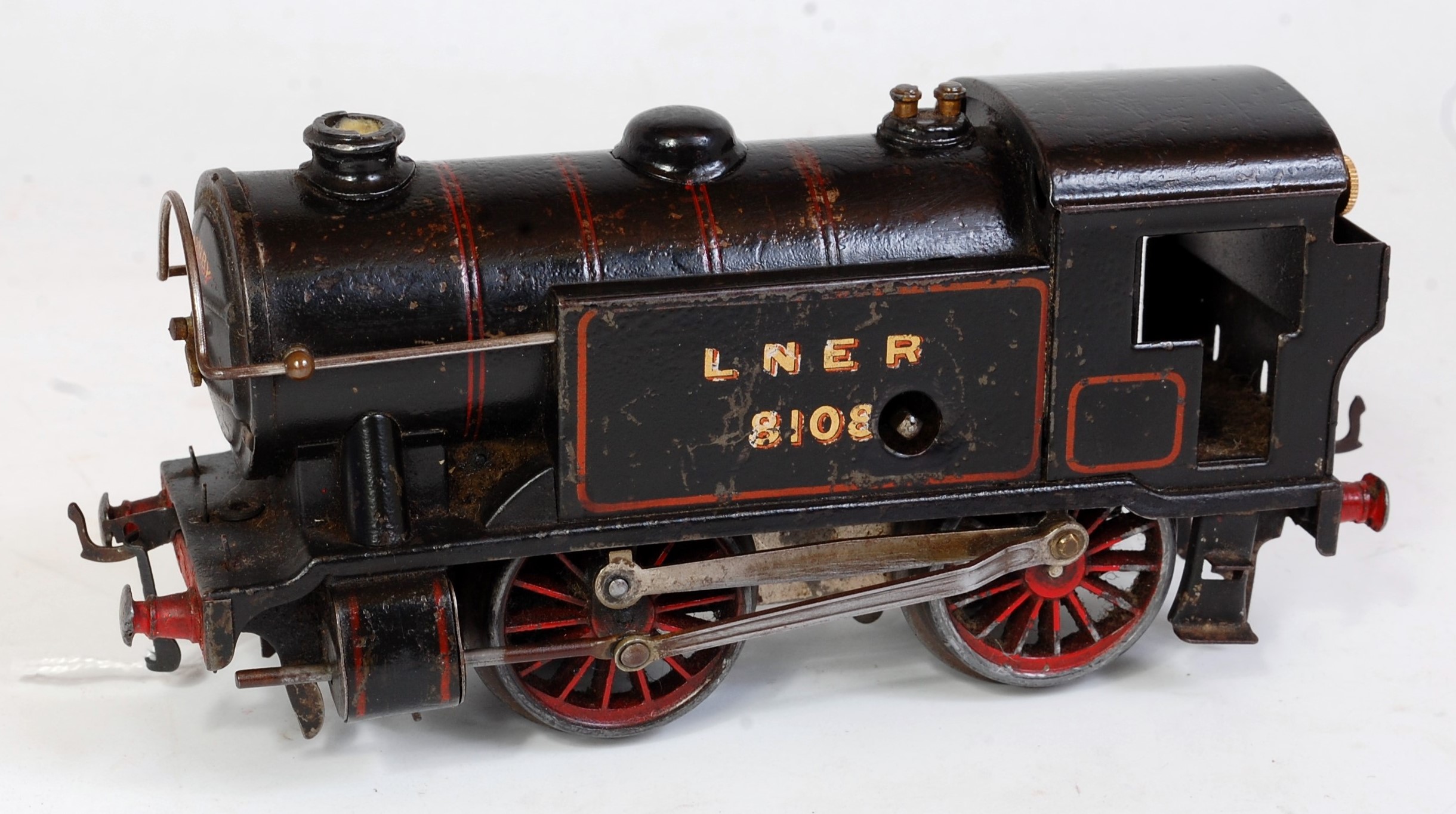Hornby 1929/30 black LNER c/w No. 1 special tank loco No. 8108 - considerable re-touching, rear
