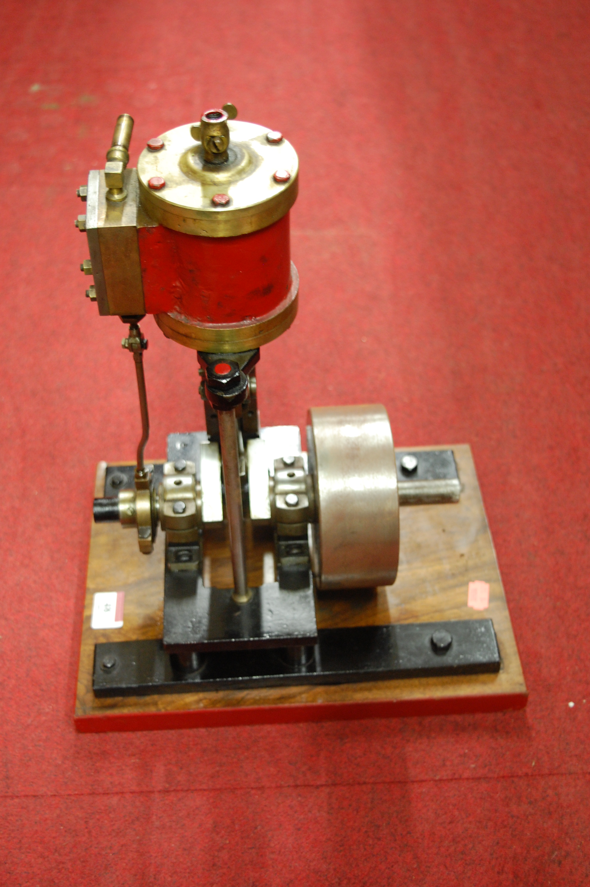 A live steam vertical Stuart Turner type steam engine comprising of a single vertical cylinder - Image 6 of 6