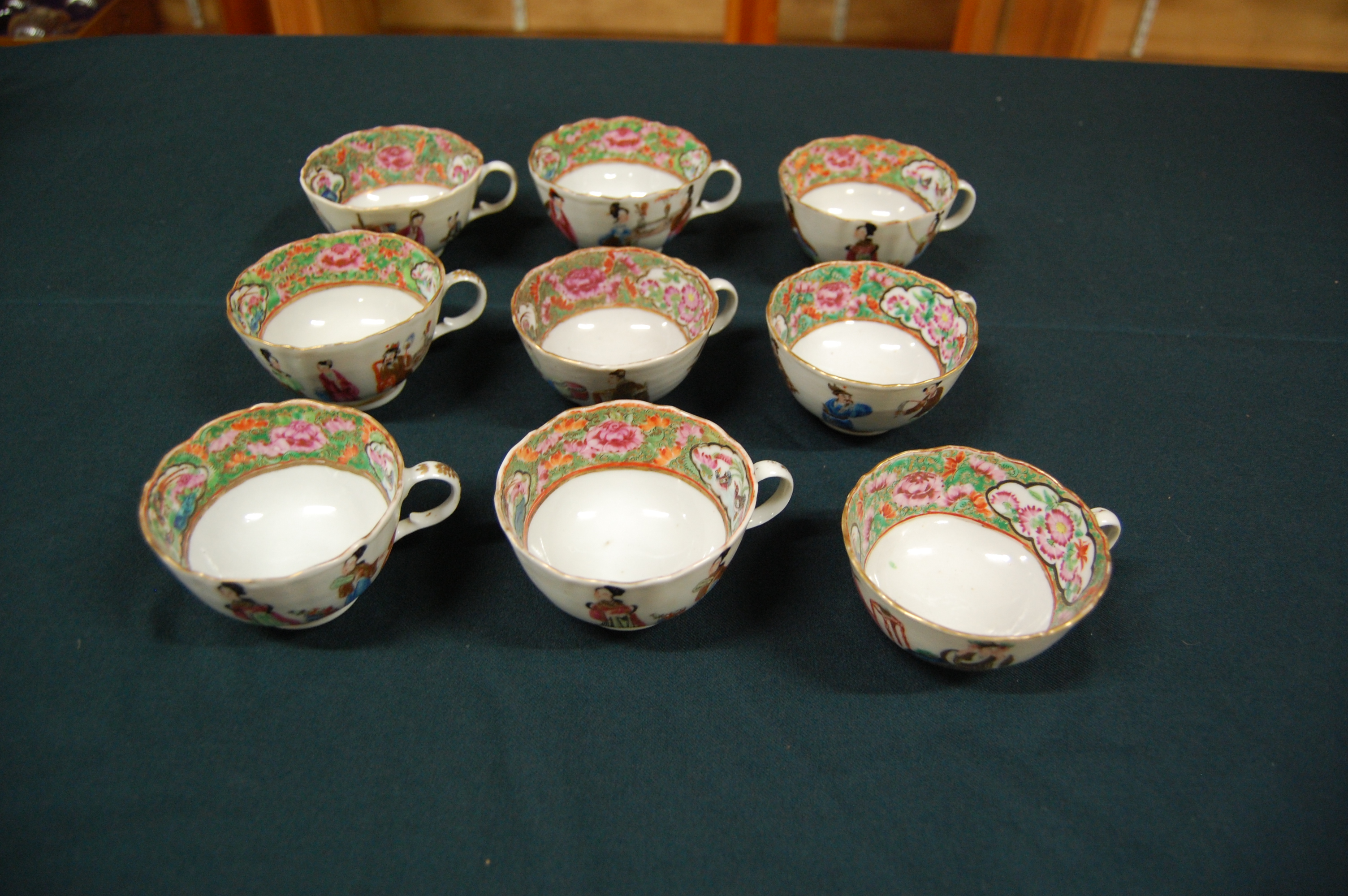 A Chinese Canton part tea service, comprising teapot, large cream jug, sugar bowl and cover, five - Image 45 of 50
