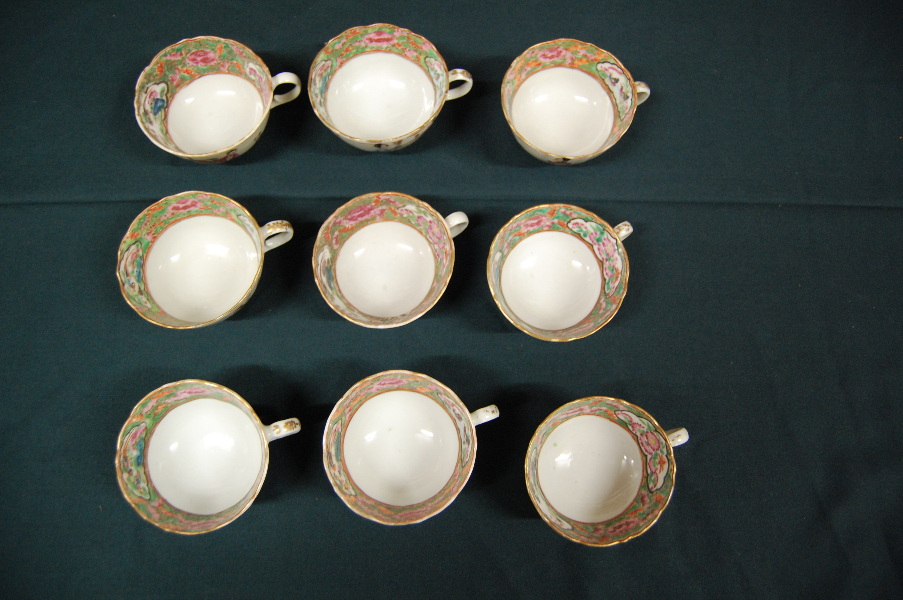 A Chinese Canton part tea service, comprising teapot, large cream jug, sugar bowl and cover, five - Image 44 of 50