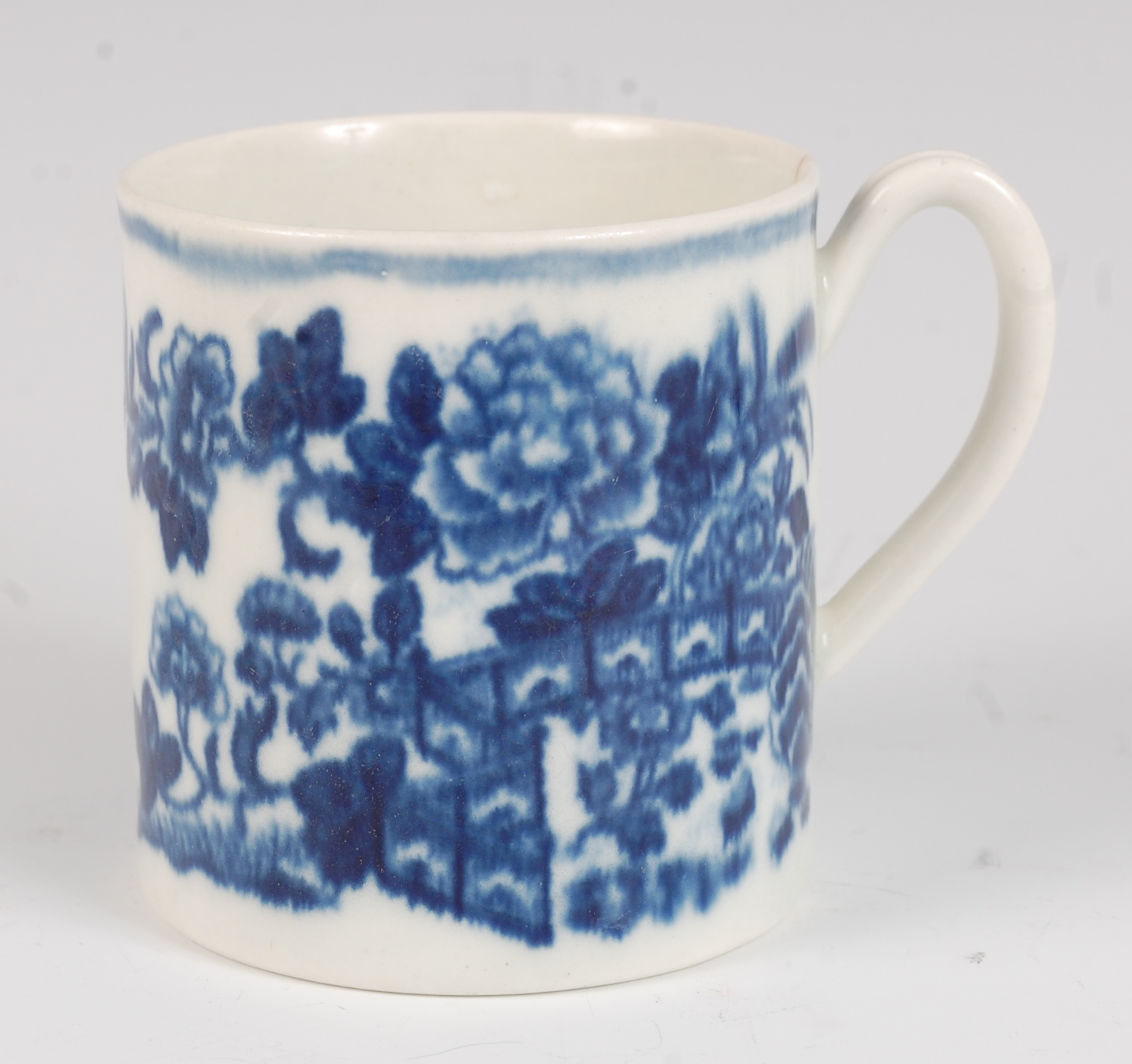 A Worcester porcelain bullet shaped teapot, underglaze blue decorated in the Fence pattern ( - Image 6 of 7
