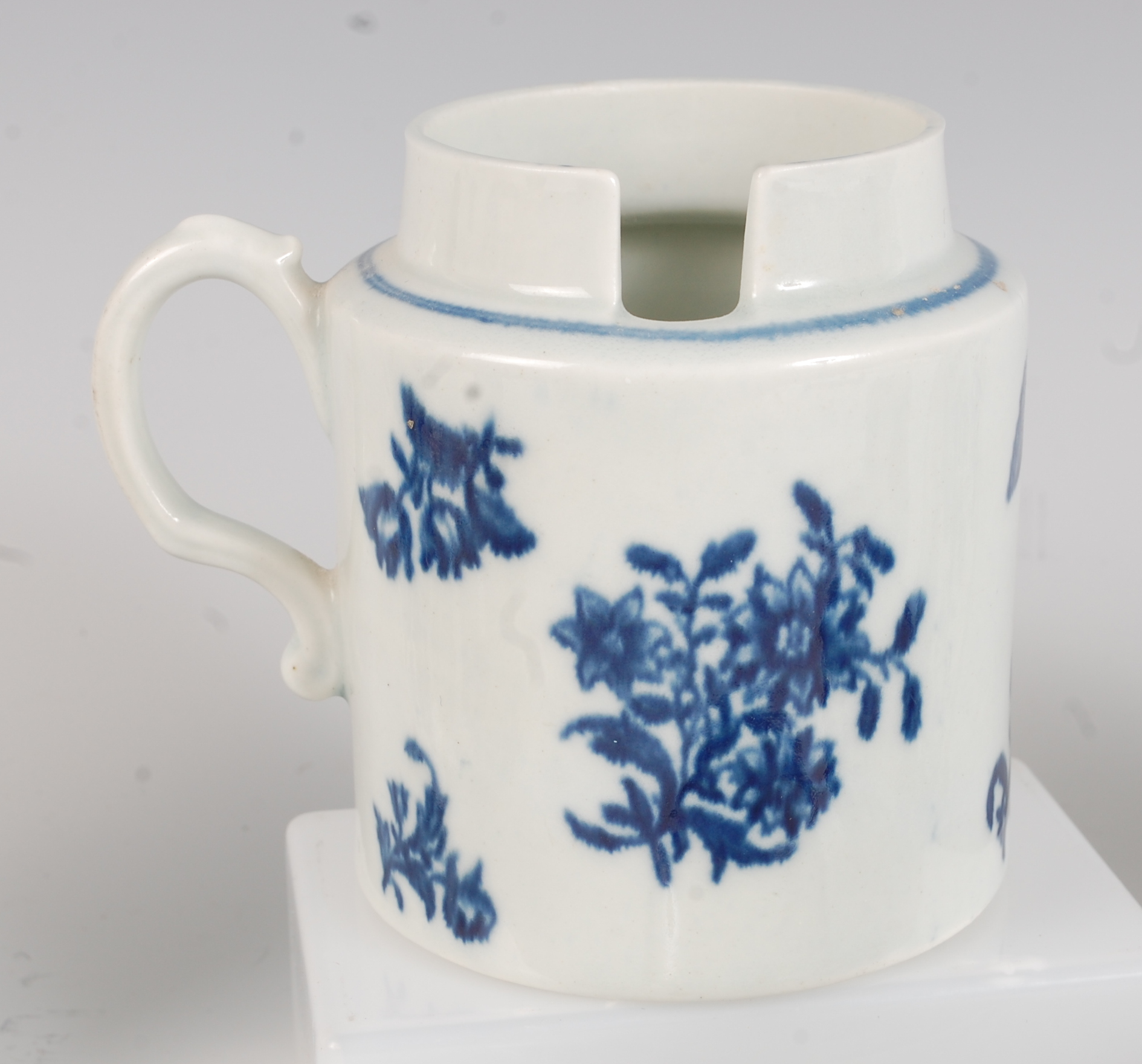 A Worcester porcelain chocolate cup, decorated in the Three Flowers pattern, circa 1770, crescent - Image 3 of 4