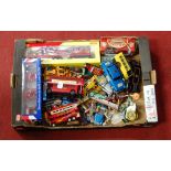 A box containing a quantity of boxed and loose tinplate diecast and 00 gauge railway, to include a