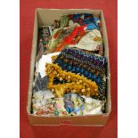 A box of miscellaneous Victorian and later lace and linen