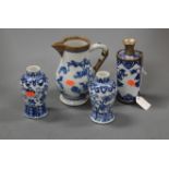 Assorted Chinese blue & white export wares comprising pair of vases, jug, and cylindrical vase, both