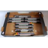 Tray containing nine coaches to form APT; Hornby H0 (G)