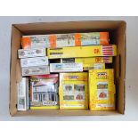 2 boxes of scenic items by Wills, Ratio, Peco, Superquick, Scenix, Scaledale, Faller and others (G-