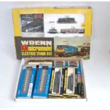 Collection of mixed makes N gauge Graham Farish GWR 'Winchester Castle' engine and tender (G-BG),