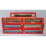 14 boxed Hornby coaches 3x R433, 2x R434, 2x R921, R922, R926&7, R457&8, R223 and R4151, minor