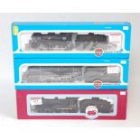 Dapol LMS black 4-4-0 class 2P engine and tender (NM-BNM), Airfix 'Royal Scots Fusilier' LMS post