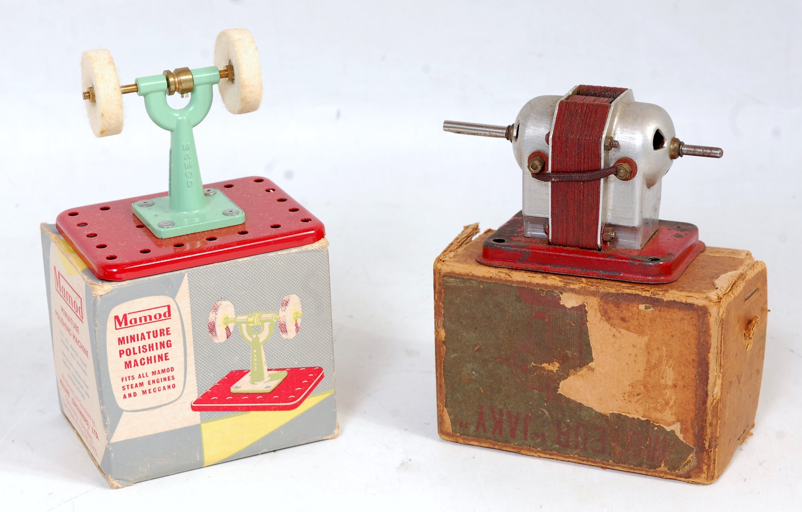 Five various boxed steam related miniatures and power sources to include a Wilesco A385 water - Image 2 of 2