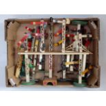 Small tray containing 12 various accessories including 10x assorted signals mainly Hornby and 2x