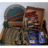 Large tray containing quantity of Hornby Dublo 3-rail track, including 8 large radius curves, 6