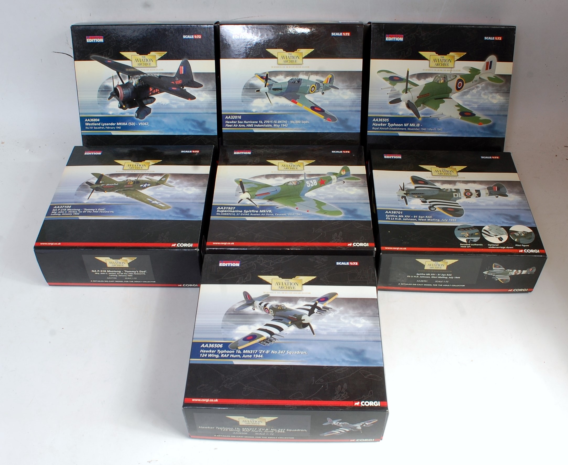 Seven various boxed Corgi Aviation Archive 1/72 scale diecast aircraft, all appear as issued to