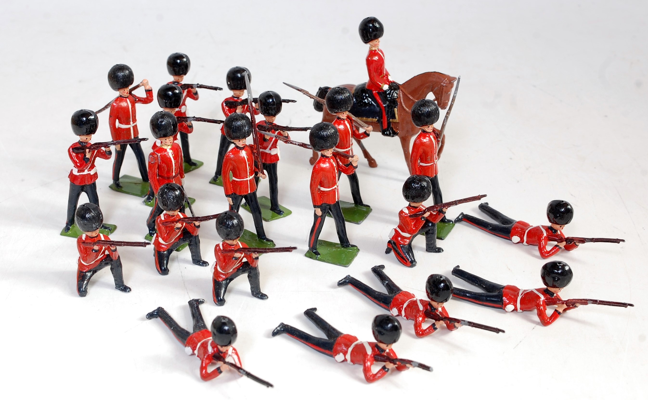 Two trays containing a quantity of various Britains lead and hollow cast figures to include Britains - Image 4 of 4