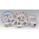 A quantity of 18th/19th century Chinese Imari wares, to include two plates, various tea bowls, jar