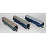 Three PV bogie coaches blue with grey roofs (VG)
