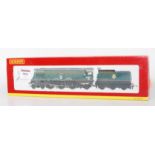 BR lined green Hornby R2221 streamlined Battle of Britain class engine and tender No. 34067 '