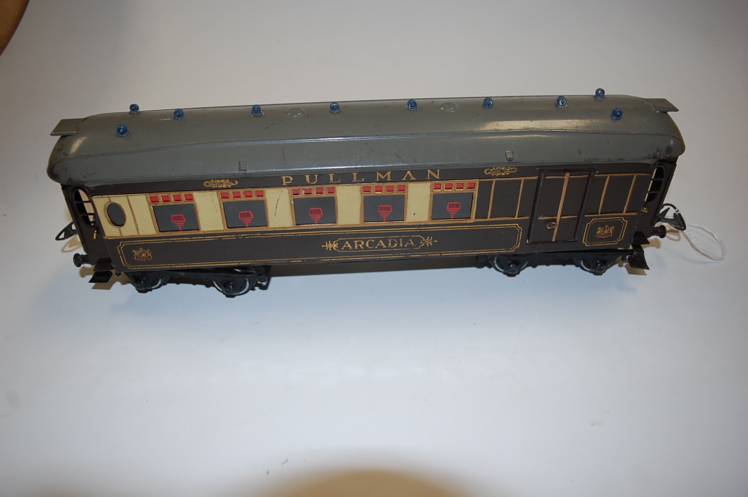 1932-5 Hornby No. 2 special Pullman coach Arcadia, grey roof, brown luggage doors, a few chips to - Image 7 of 7