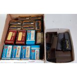 15 boxed and 11 unboxed wagons by mixed makers including Airfix, Mainline, Hornby etc (G-BG)