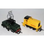 A Triang TC series 0-4-0 diesel switcher yellow with TR shield Triang (G) and a green 0-4-0