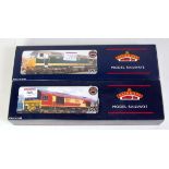 Bachmann 32-725 class 66 diesel locomotive EWS livery together with 32-752 class 57/0 diesel