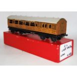 Bassett-Lowke 1931 series LNER teak 3rd/brake corridor coach - some small marks to sides (G)