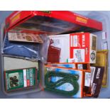 A small quantity of unmade kits and bits by Ratio, Wills, Heljan, Hornby etc (G-BG)