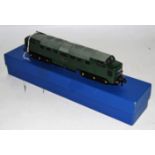 Hornby-Dublo 3-rail 3232 Co-Co Diesel Electric loco green, axle-boxes highlighted in yellow (G)