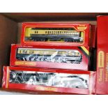 A Hornby GWR collection R532 28XX class engine and tender (G-BG), 3 corridor coaches (G-BG), R440