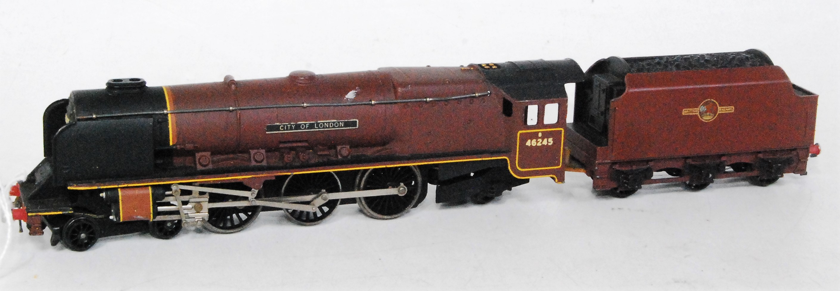 Hornby Dublo 2226 (2-rail) City of London, 4-6-2 loco and tender, small dab of white paint on top of