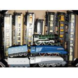 Small tray of Hornby LNER blue class A4 'Sir Ralph Wedgwood' (G), similar grey/silver 'Silver