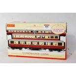 Hornby R4255 set of 4 red cream Gresley later type coaches Master Cuttler coach pack (NM-BNM)